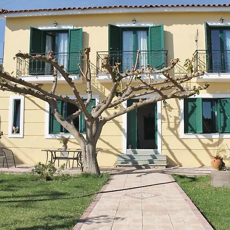 Four-bedroom Holiday In Loutra Aidipsou 度假居 卢特拉艾季普苏